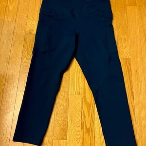 ZYIA Active Navy Crop Leggings